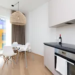 4bdr Modern And Stylish Near Kadriorg With Free Parking *
