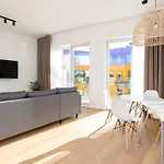 Appartement 4bdr Modern And Stylish Near Kadriorg With Free Parking Tallinn