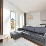 4bdr Modern And Stylish Near Kadriorg With Free Parking Appartement Tallinn