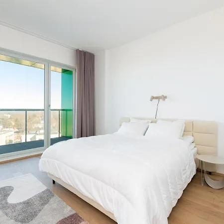 Apartment 4bdr Modern And Stylish Near Kadriorg With Free Parking