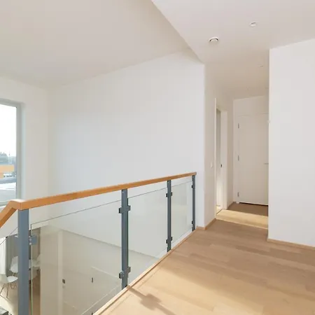 4bdr Modern And Stylish Near Kadriorg With Free Parking Tallinn