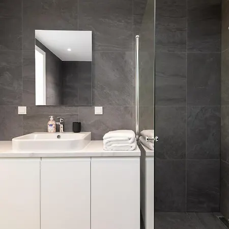 4bdr Modern And Stylish Near Kadriorg With Free Parking Tallinn