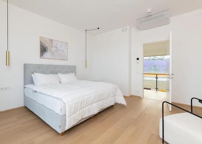 Appartement 4bdr Modern And Stylish Near Kadriorg With Free Parking Tallinn