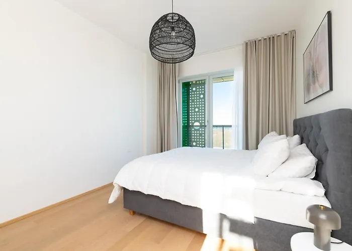 4bdr Modern And Stylish Near Kadriorg With Free Parking * 塔林