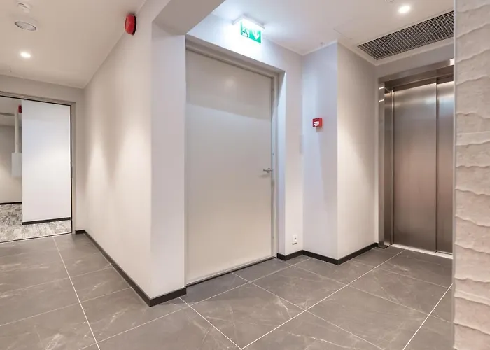 4bdr Modern And Stylish Near Kadriorg With Free Parking Таллин