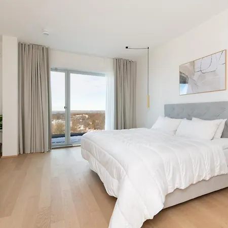 4bdr Modern And Stylish Near Kadriorg With Free Parking Lejlighed *