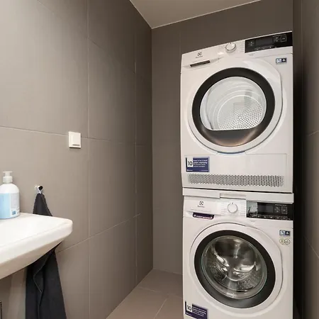 Lejlighed 4bdr Modern And Stylish Near Kadriorg With Free Parking