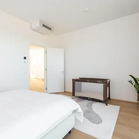 4bdr Modern And Stylish Near Kadriorg With Free Parking