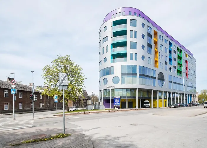 Apartment 4bdr Modern And Stylish Near Kadriorg With Free Parking Tallinn